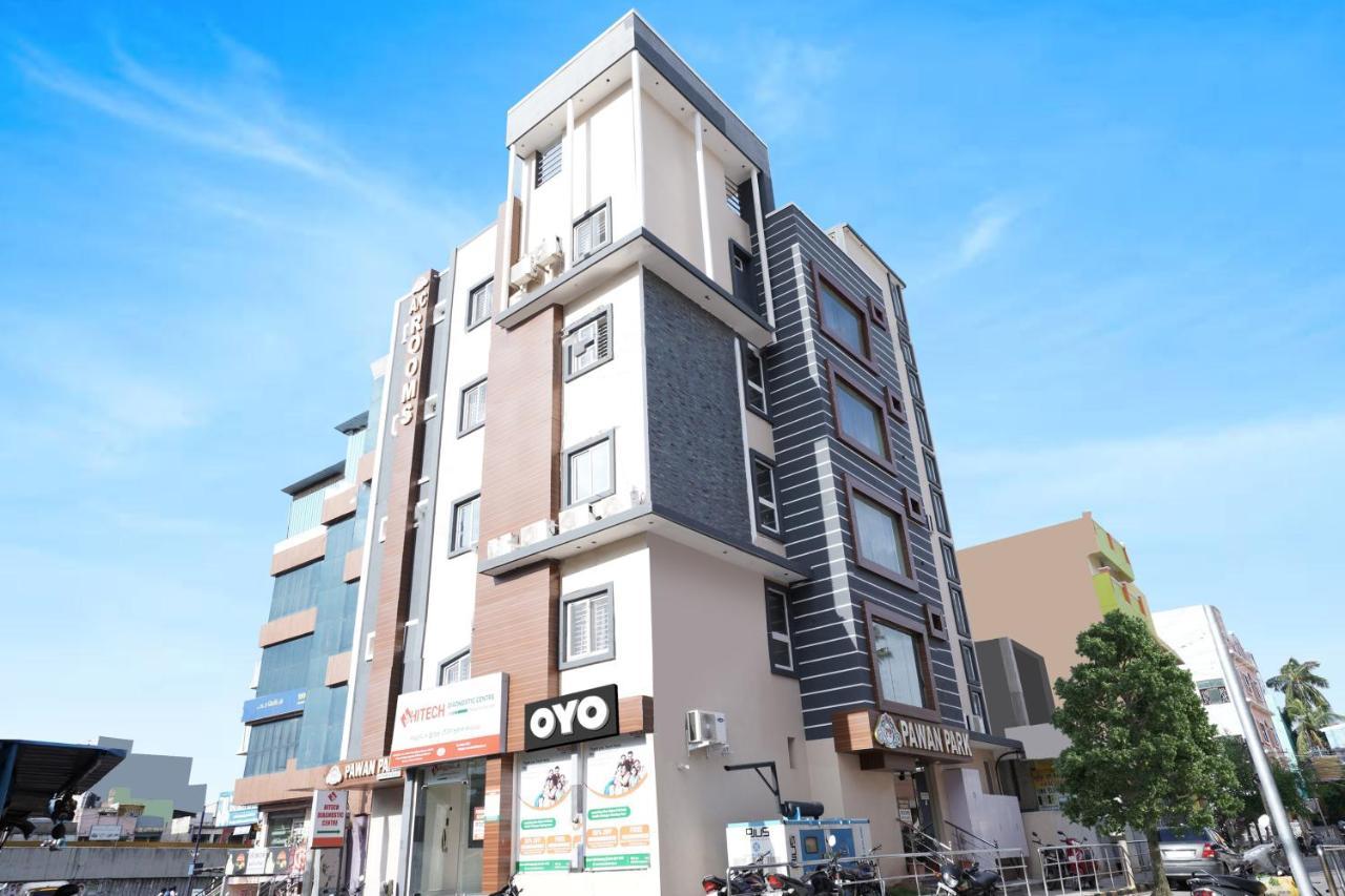 Hotel Oyo Flagship Pawan Park Vellore Esterno foto