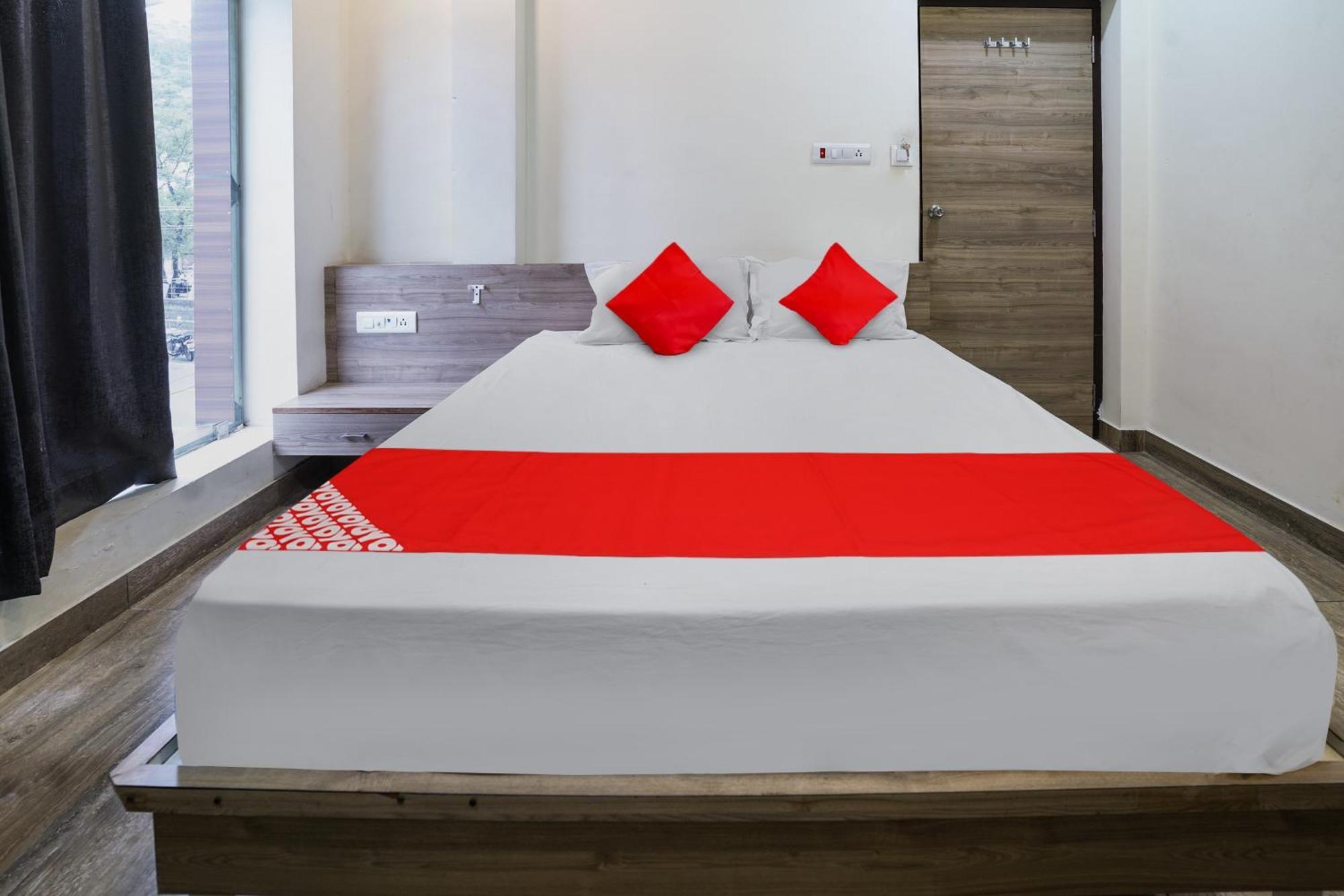 Hotel Oyo Flagship Pawan Park Vellore Esterno foto