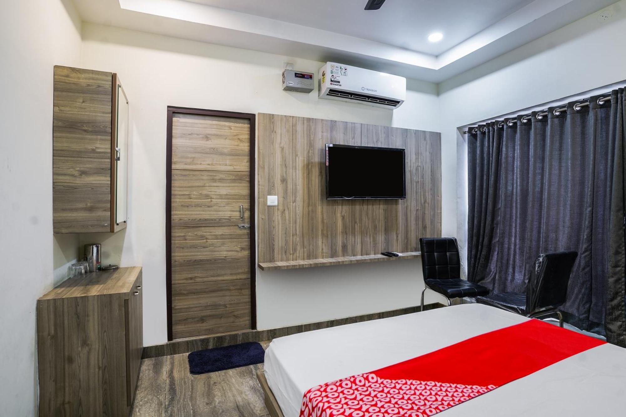 Hotel Oyo Flagship Pawan Park Vellore Esterno foto